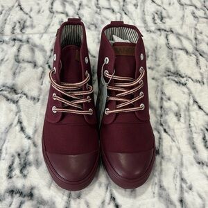 Bangs Canvas High-Tops Women's Size Men’s (4.5) Women’s (6).